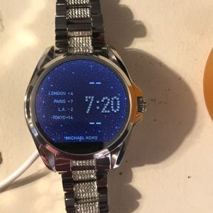 Michael Kors Access